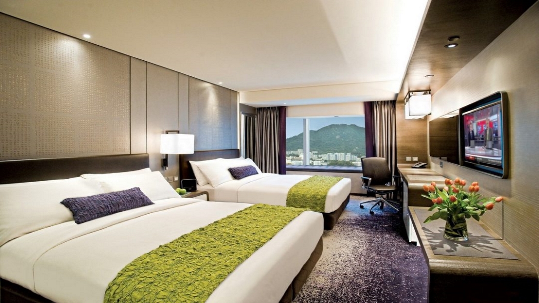 Plaza Deluxe Family Room